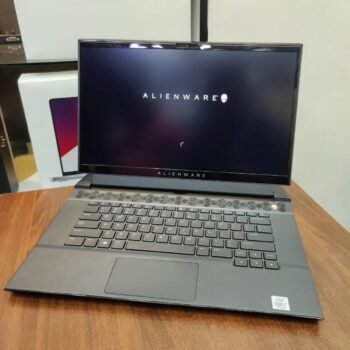 Dell AlienWare M15 R3 intel core i7 10th generation 2.6Ghz 12 Cpus 16gb ram // 512ssd //Amd Radeon RX 5500M 4gb dedicated backlit keyboard